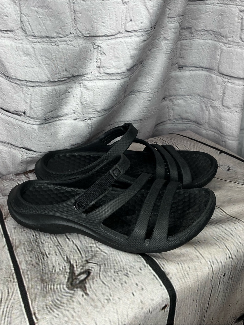 Joybees Black Lakeshore Minimalist Athleisure Gorpcore Sporty Slide Sandals Sz 9